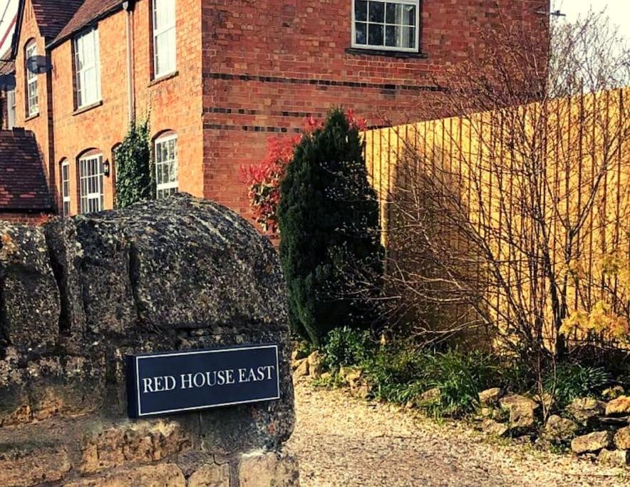Вилла Beautiful Cotswold Couples Retreat Буртон-он-те-Уотер Экстерьер фото